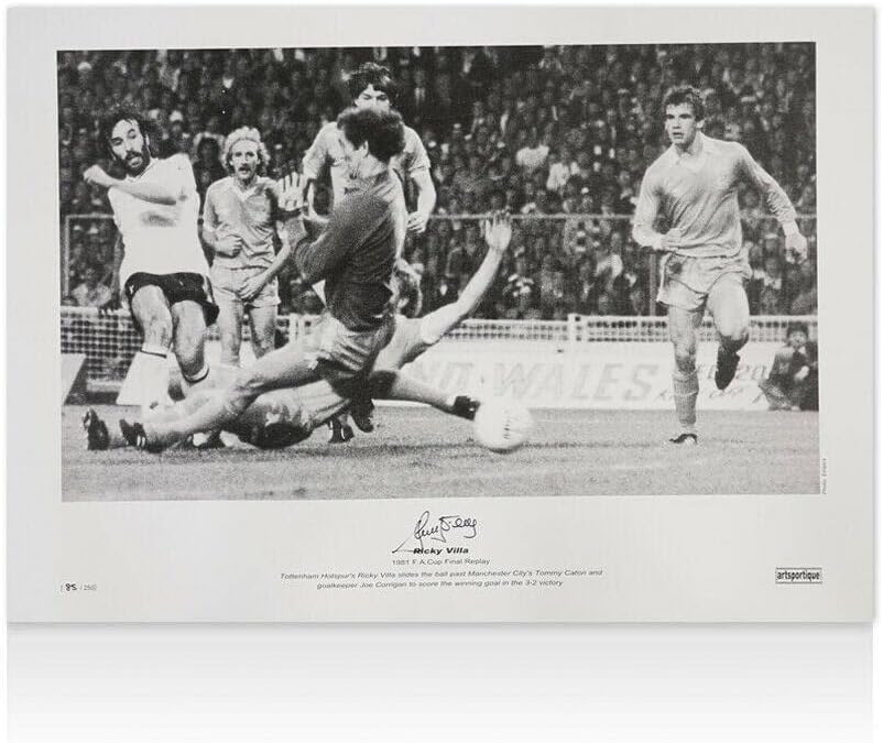 Рики Вила Подписа снимка Тотнъм Хотспур - Автограф с Повторение на Купата на Англия 1971 г. - Футболни снимки с автограф