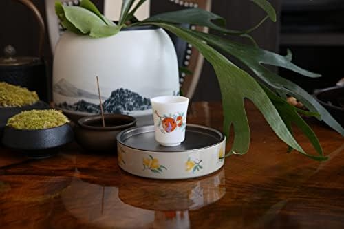 2,3 грама, Комплект от 2 порцеланови чаени чаши, с различни изготвени от ръцете шарки във формата на цветя и птици в традиционен китайски