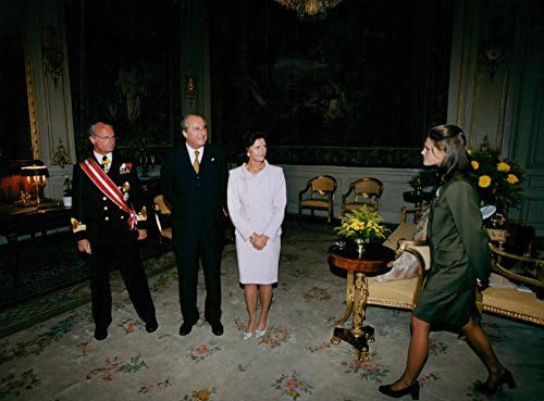 Реколта фотография на президента на Австрия Томас Клестиля, посещавате Швеция. Тук кралската четой и принцеса Виктория